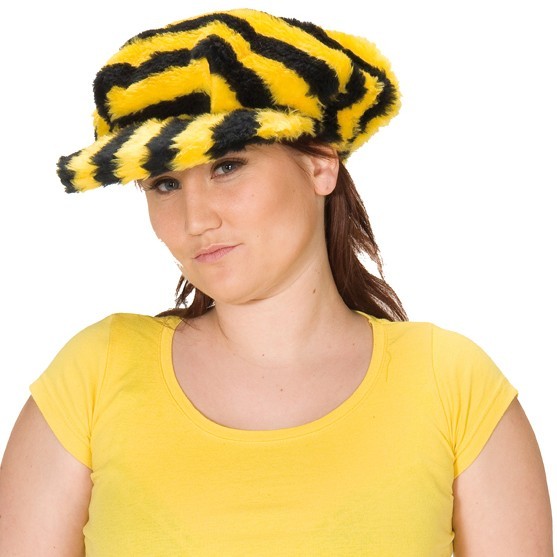 Plush bee pattern peaked cap