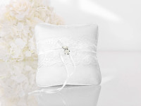 Widok: Poduszka ślubna na obrączki w kolorze białym 16x16 cm
