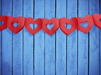 Widok: Girlanda serce z czerwonego papieru 3m