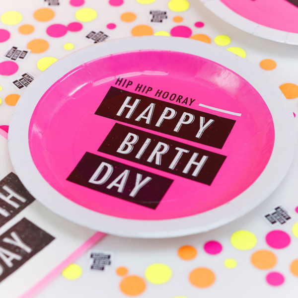 8 piatti di carta di compleanno Hip Hip Pink da 23 cm