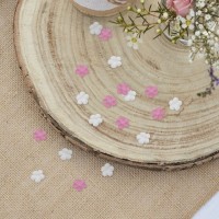 Country love wedding flowers sprinkle decoration