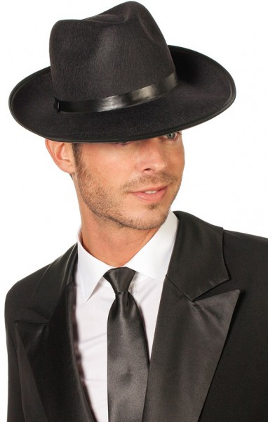 Black gangster hat