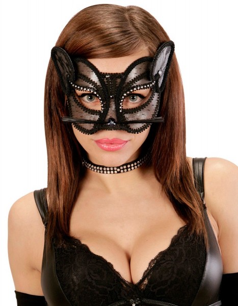Cats eye mask made of lace