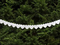 Preview: Dabbing heart-shaped garland white 11cm x 3m