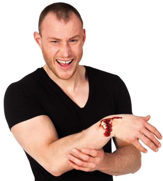 Krwawa aplikacja lateksowa z złamaną kością