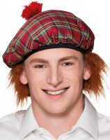 Characteristic tartan hat in red