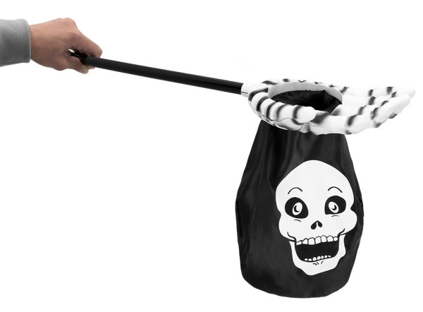 Skull candy bag with claw