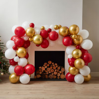 Red Home for Christmas balloon garland