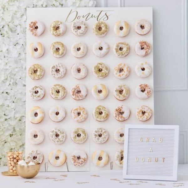 Happily Ever After Donut Wall 64 x 84 cm