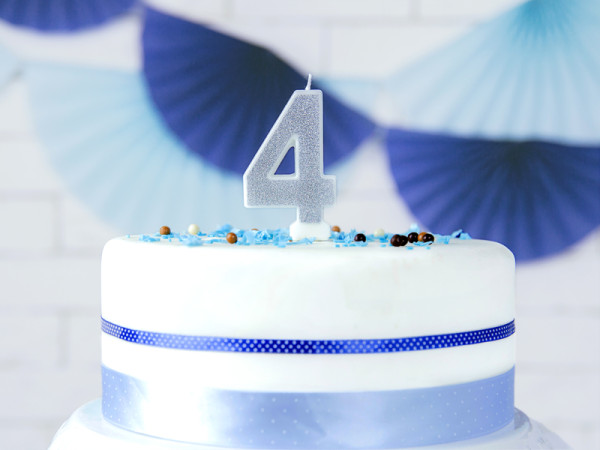 Number 4 cake candle silver gloss 7cm