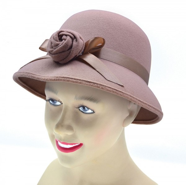 Beżowa melonowa czapka damska