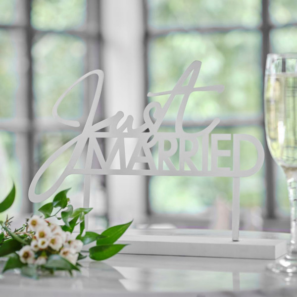 White Just Married table display