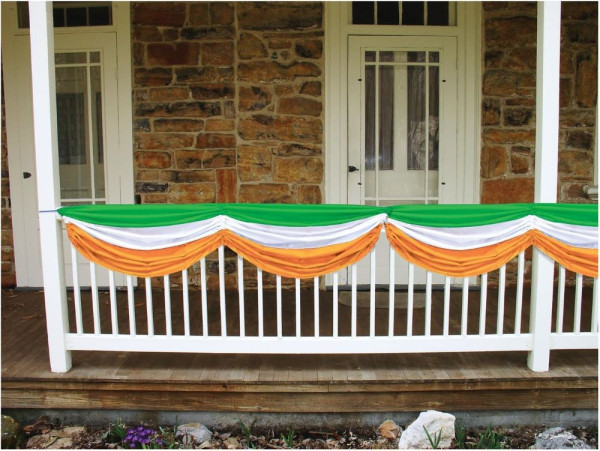 Banner gerafft Irland-Fahne
