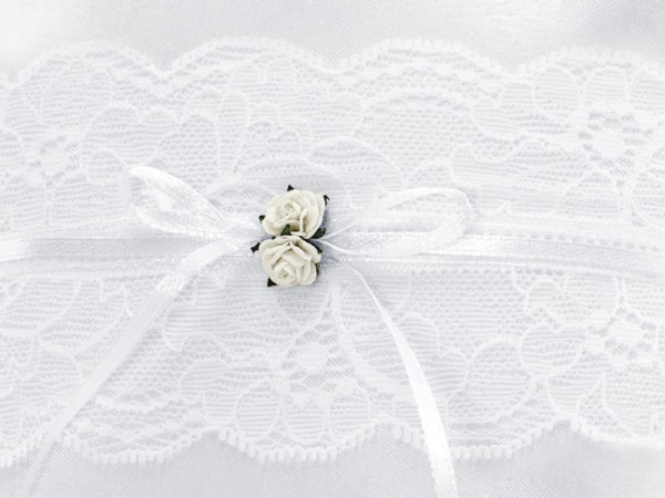 Poduszka ślubna na obrączki w kolorze białym 16x16 cm