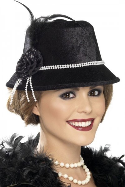 Sombrero de mujer con perlas de 1920