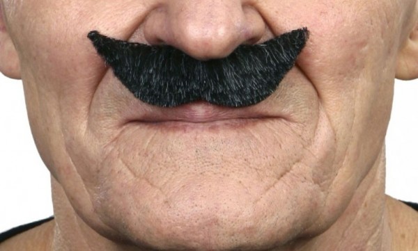 Moustache noire Alfredo