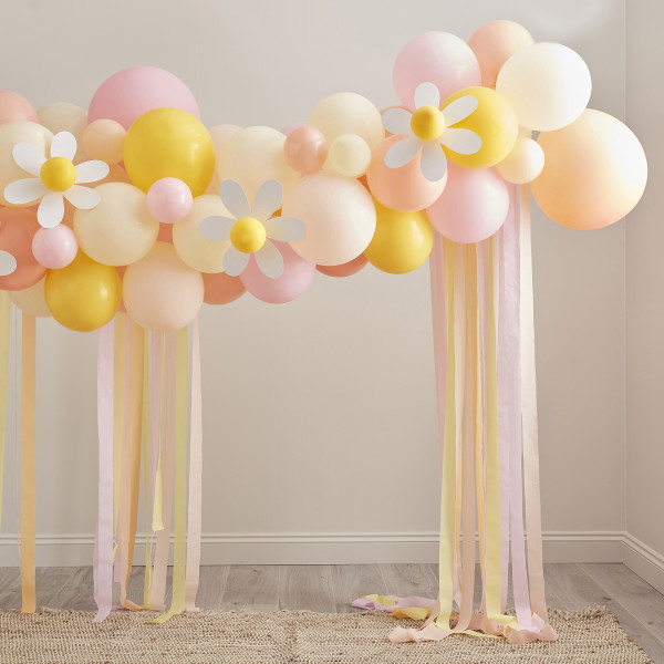Balloon garland daisies with 70 balloons