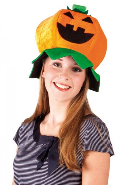 Hat laughing pumpkin