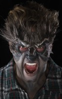 Widok: Makijaż efektów specjalnych wilkołaka