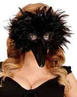 Widok: Maska z dziobem i czarnymi piórami